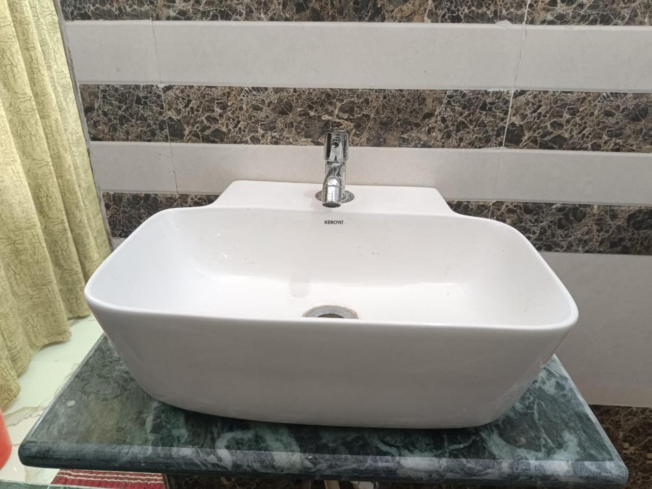 Jpm Guest House Варанасі Екстер'єр фото